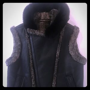 Men’s Shearling Vest with fox hood